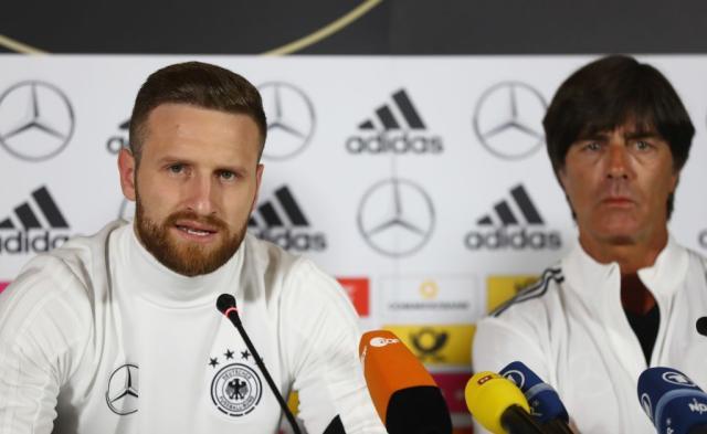 1616840207066031914.jpg 对话穆斯塔菲:和勒夫仍保持联系 沙尔克04能保级