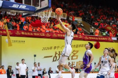 华体会真人娱乐-他是﹃拖鞋球王﹄ 也是龙船扒仔|孔祥健|佛山队|漂移|篮球|草根_新浪体育_新浪新闻